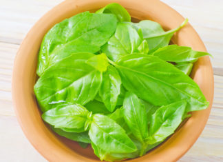 How to Reduce Acid Levels in the Stomach