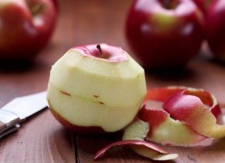 Pocketing the Experience: Cleaning Metal Household Items