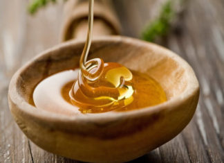 What is dental floss? How is it used? Is it good for your health?