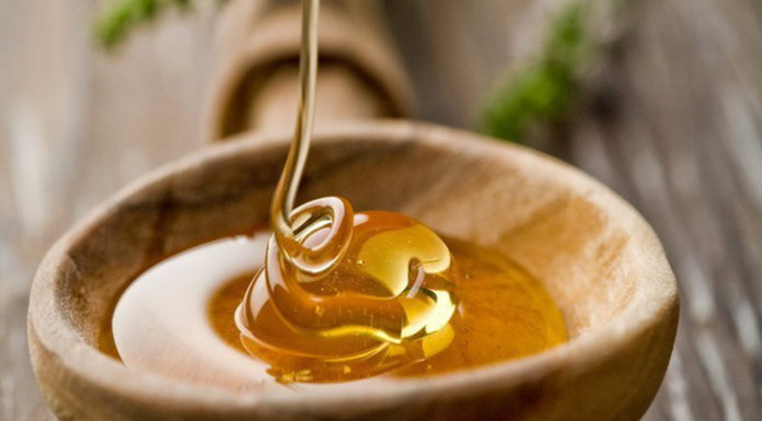 What is dental floss? How is it used? Is it good for your health?