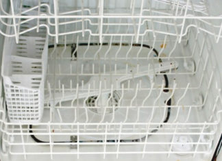 Using Natural Ingredients to Clean the Inside of a Dishwasher – Tips and Advice
