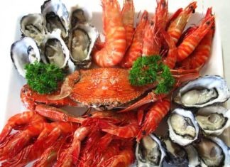 “10 Small Kitchen Tips to Turn Anyone into a ‘Master Chef’”