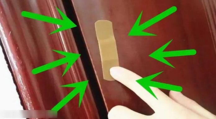 What are the benefits of using Urgeo adhesive patches on bathroom doors?