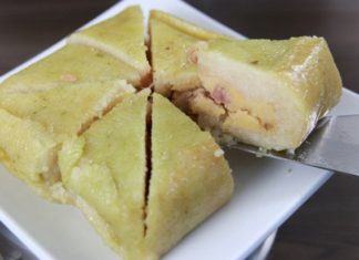 To prevent mold on banh chung and banh tet after Tet, remember these tips