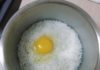 Super Delicious Dish: Girl Remains Calm After Accidentally Adding Raw Egg into Cooked Rice, Adds a few Extra Ingredients for the Perfect Meal