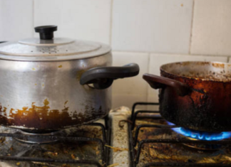 How to Prevent Scorching the Pot During Gas Stove Cooking