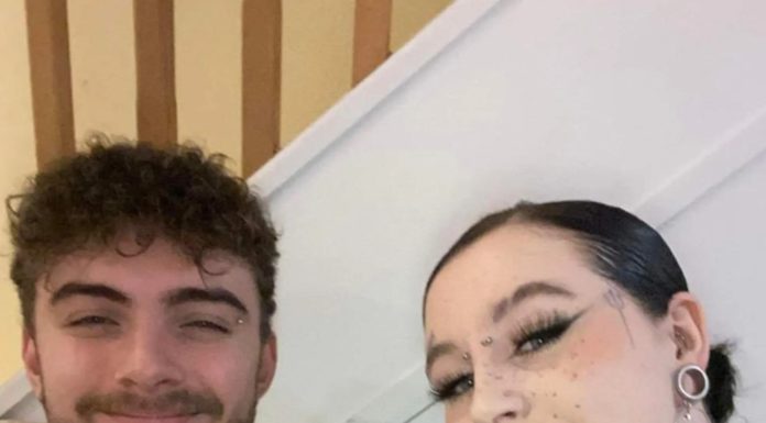 Girl Faces Criticism After Admitting Santa Claus Isn’t Real