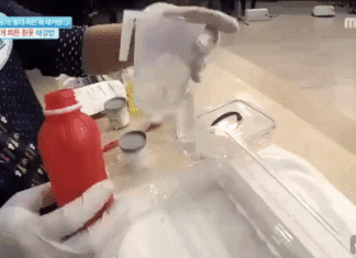 No need to use bleach, yellowed clothes will be as white as new in just 5 minutes.