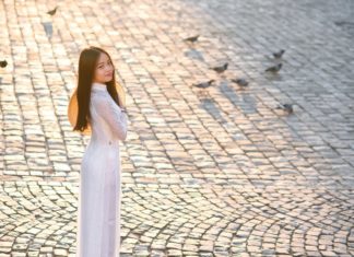 A Compilation of 40 Meaningful Customer Appreciation Messages for October 20th