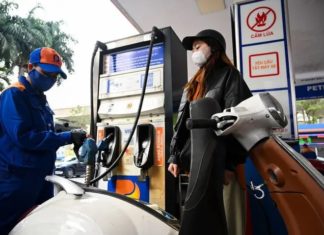 Why should expensive scooters use A95 gasoline?