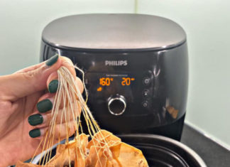 Oil-Free Air Fryer – Say goodbye to greasy, smelly food with this game-changing gadget