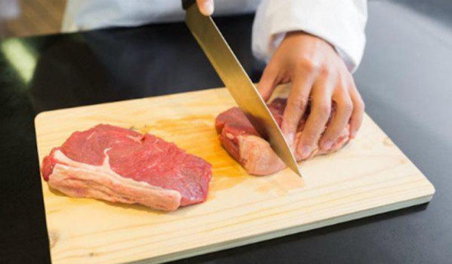 4 Steps to Clean your Cutting Board and Avoid Contamination