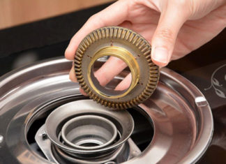 Immediate Action Required for Gas Stove Issues