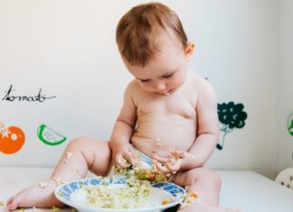 7 Tips to Help Moms Overcome the Worry of Baby’s Refusal to Eat Solids