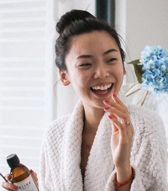 Own a Bright Smile with Natural Essential Oils