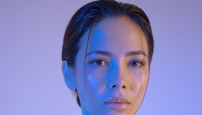 5 Ways to Protect Your Skin While Using Electronic Devices Regularly