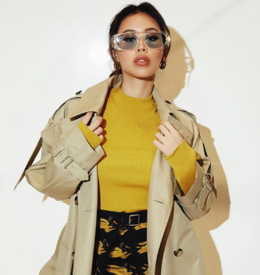 Stylish Ways to Style Sweaters from Fashionistas around the World Perfect for Winter Days