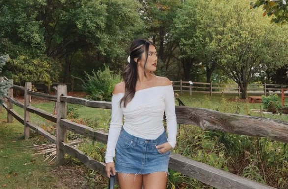 Stunning ways to wear off-the-shoulder tops in cold weather without revealing too much skin but still leaving a lasting impression