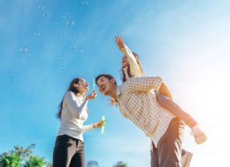 5 Signs of a Great Father that Help Children Be Happy, Independent, and Responsible