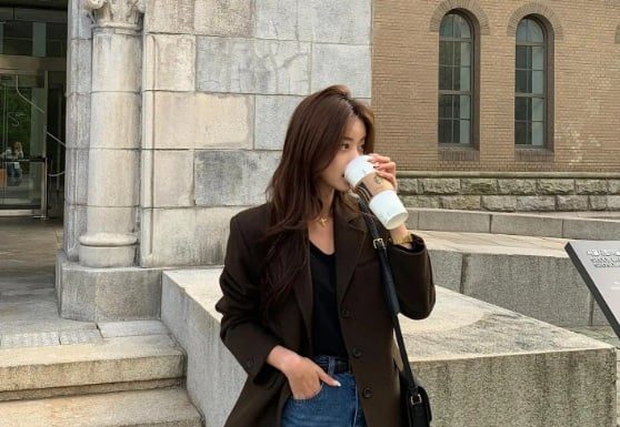 On the occasion of Black Friday, ladies, get ready to shop these 5 stylish items!