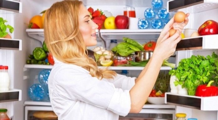 5 Easy Ways to Get Rid of Refrigerator Odor That Many People Don’t Know