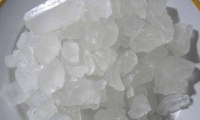 Coffee stains on clothes? No worries, these quick tips will remove them instantly.