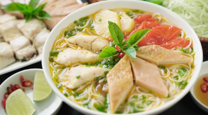 Delicious recipe ideas with versatile fish cake for a family meal