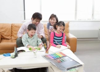 Lazy parents do these 4 things, their children grow up to be outstanding, successful, and don’t care about criticism from others