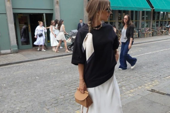 Versatile Satin Silk Skirt: A Must-Have Design for Every Fashionista This Fall-Winter Season