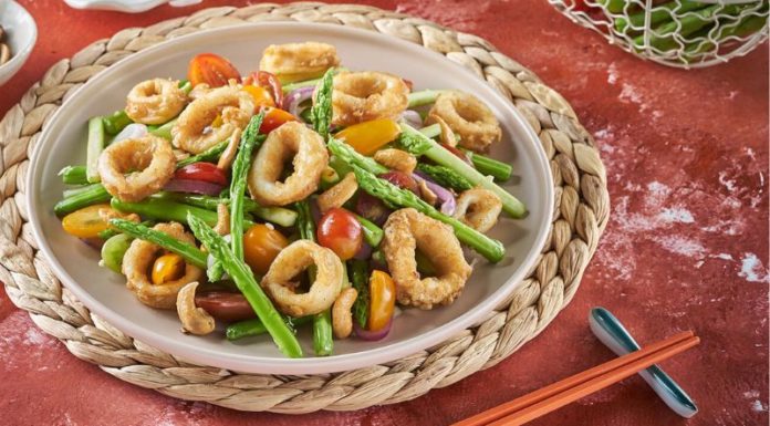 Delicious and Refreshing Recipe for Crispy Squid and Bamboo Shoot Salad