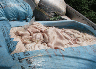 An Easy Way to Identify Chemically Treated Fruits