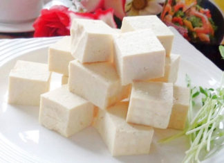 Tips for choosing delicious and safe tofu without harmful substances.