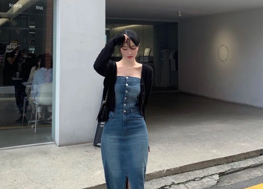 Stunning outfit ideas with beautiful denim material that stand out in every season