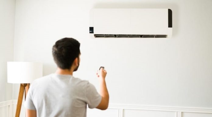 How long should you turn off the air conditioner when going out?