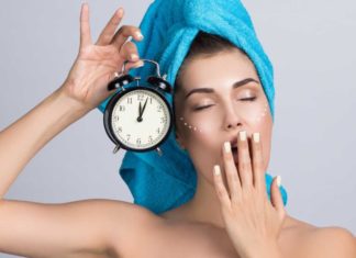 The Importance of Moisturizing Your Skin at Night: Explained