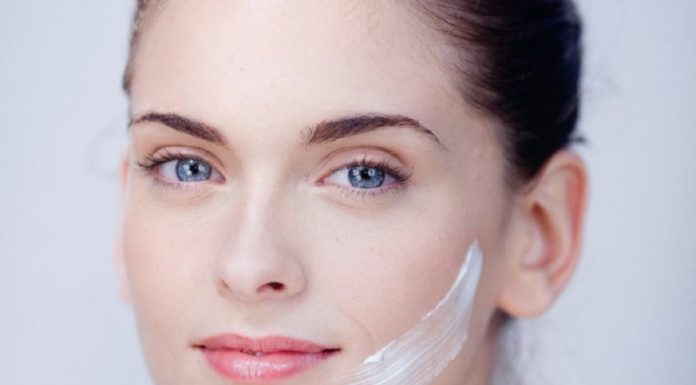 The Ultimate Guide to Winter Skin Care: 5 Must-Have Products for a Hydrated, Glowing Complexion
