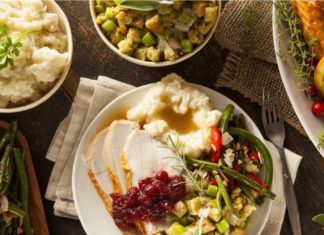 4 Tips to Avoid the Temptation of Festive Eating and Maintain a Slim Figure