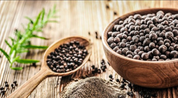 Experienced chef reveals: 2 spices to avoid adding when boiling meat for consistently delicious dishes