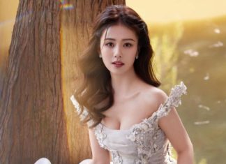 How to Get Rid of Wrinkles with Daily Eye Area Massage