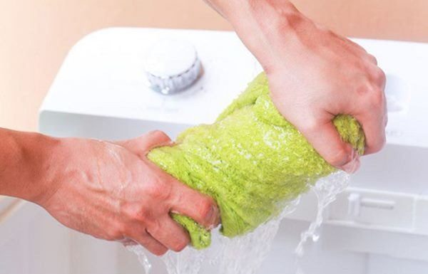 Bathing Towels Quickly Wearing Out due to Women’s Continued Usage Habits