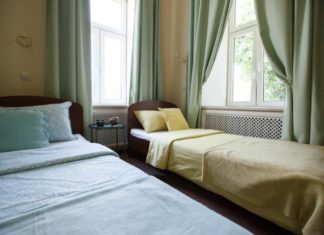 Why you shouldn’t choose a hotel room at the end of the hallway