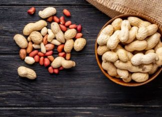 Food is like the “elixir of life”, sold cheaply in the market, made this way crispy and delicious, lasts forever without spoiling.