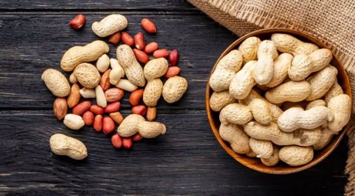 Food is like the “elixir of life”, sold cheaply in the market, made this way crispy and delicious, lasts forever without spoiling.