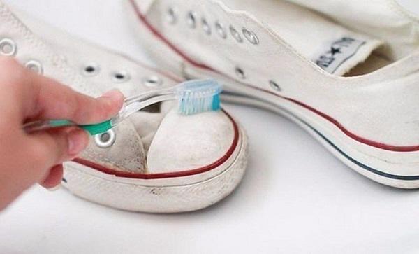 Quick and effective way to remove mold stains from sneakers