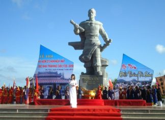 When does the Mac Cuu’s canonization ceremony take place? Importance of the festival.