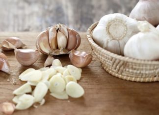 A natural spice that reduces inflammation, combats aging, and fights against cancer