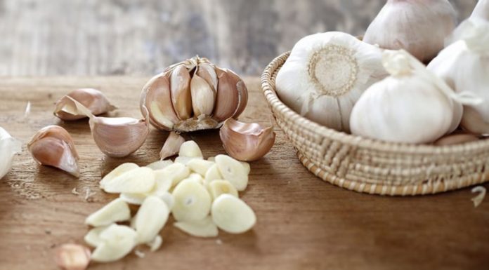 A natural spice that reduces inflammation, combats aging, and fights against cancer