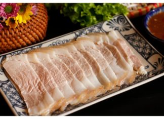 Remove all toxins when boiling pork: Don’t forget to add this to the pot, enjoy with peace of mind