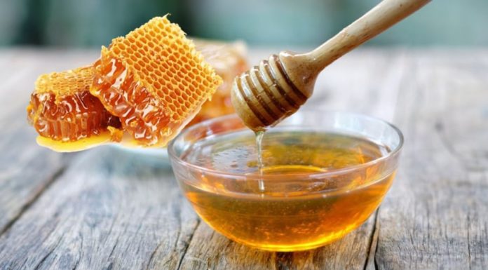 Vietnamese honey mixed with locally grown seeds in Vietnam is a more nourishing tonic than ginseng and bird’s nest, both healthy and beautiful