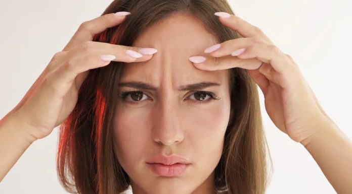 Spend 5 minutes a day with these exercises to improve your slanted face